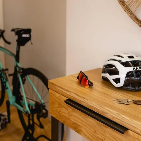 Bravissimo Gerio, 2-bedroom 아파트